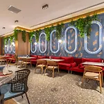 호텔 Mercure 트라존