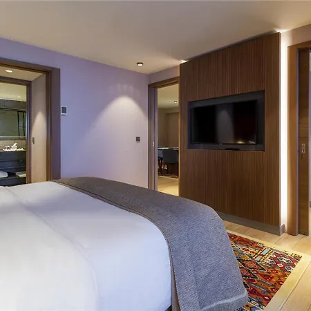Hotell Mercure 5*