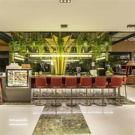 Mercure Ξενοδοχείο 5*